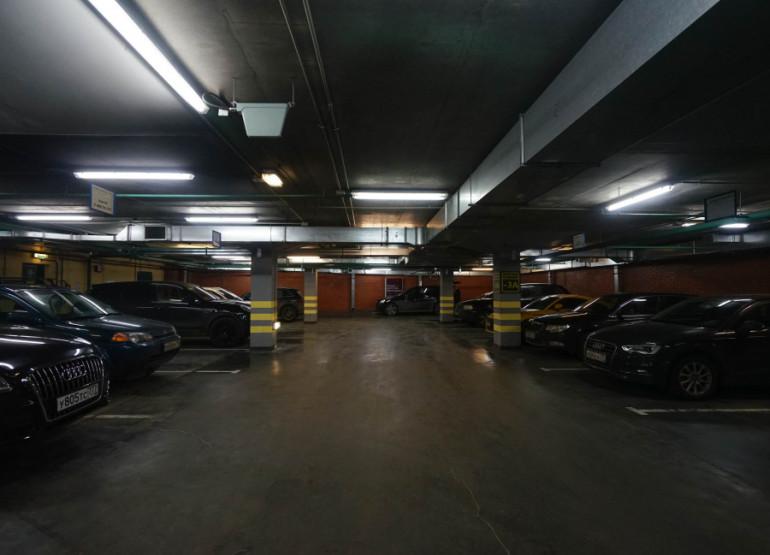 Мидланд Плаза: Вид паркинга